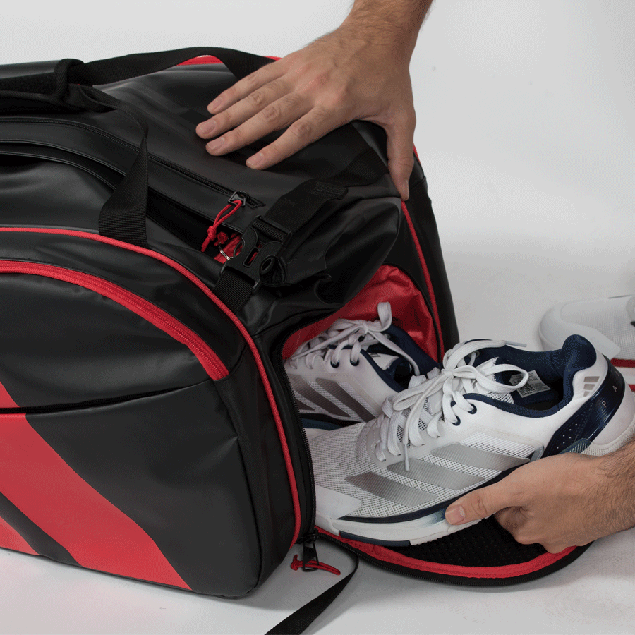 Padel-taska Adidas Multigame Red frá Ale Galán Padelbúðin